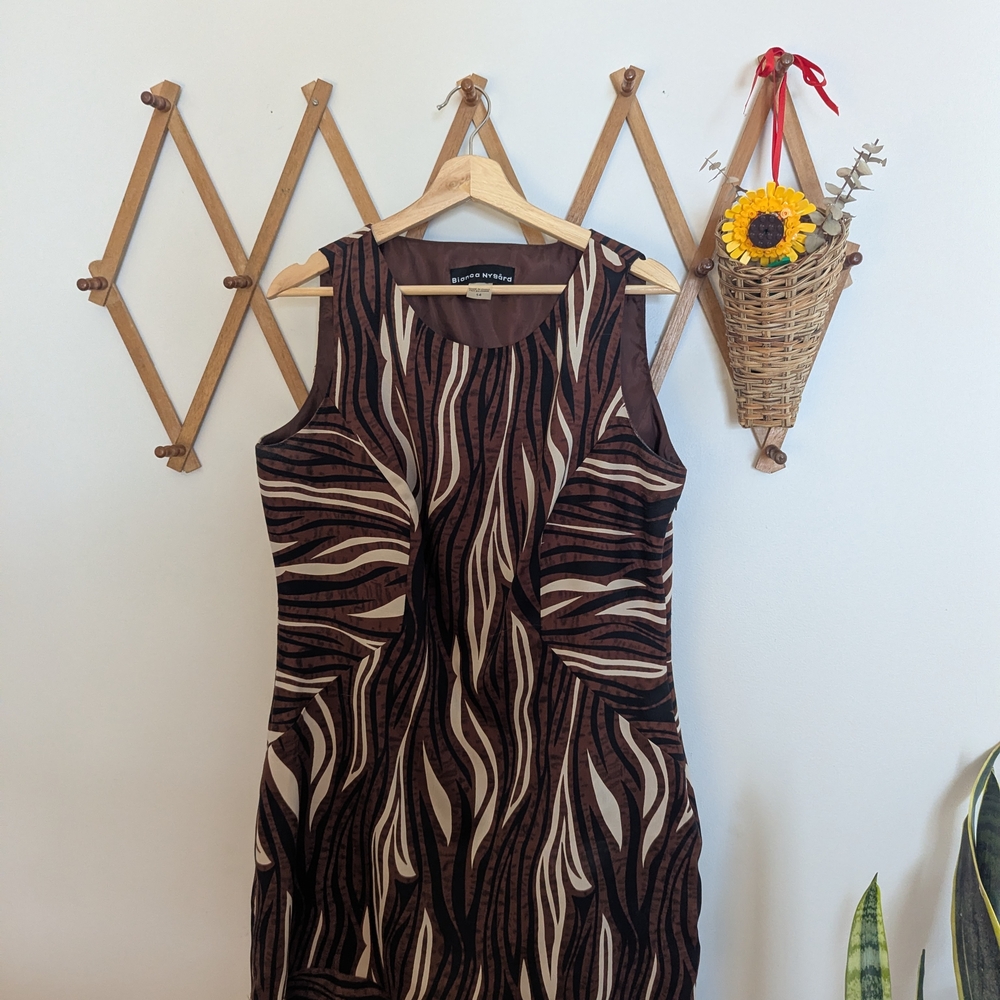 Sleeveless Brown & Cream Patterned Mini Dress